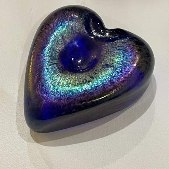 Heart Shape Paperweight - Picture 2 of 3